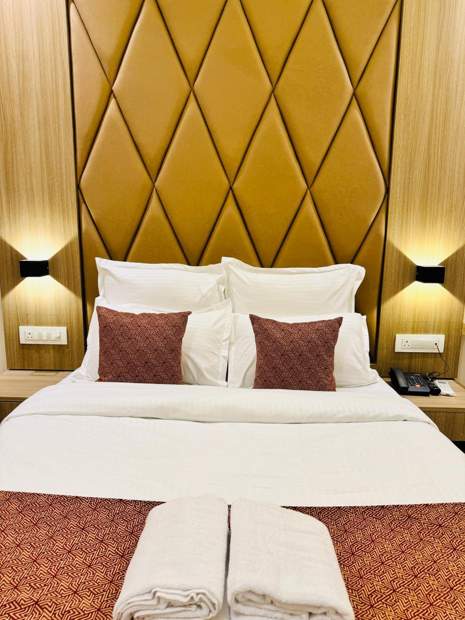 מומביי Hotel Bellamont מראה חיצוני תמונה