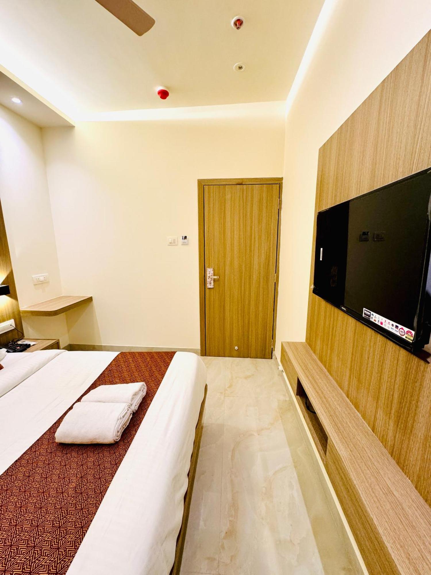 מומביי Hotel Bellamont מראה חיצוני תמונה