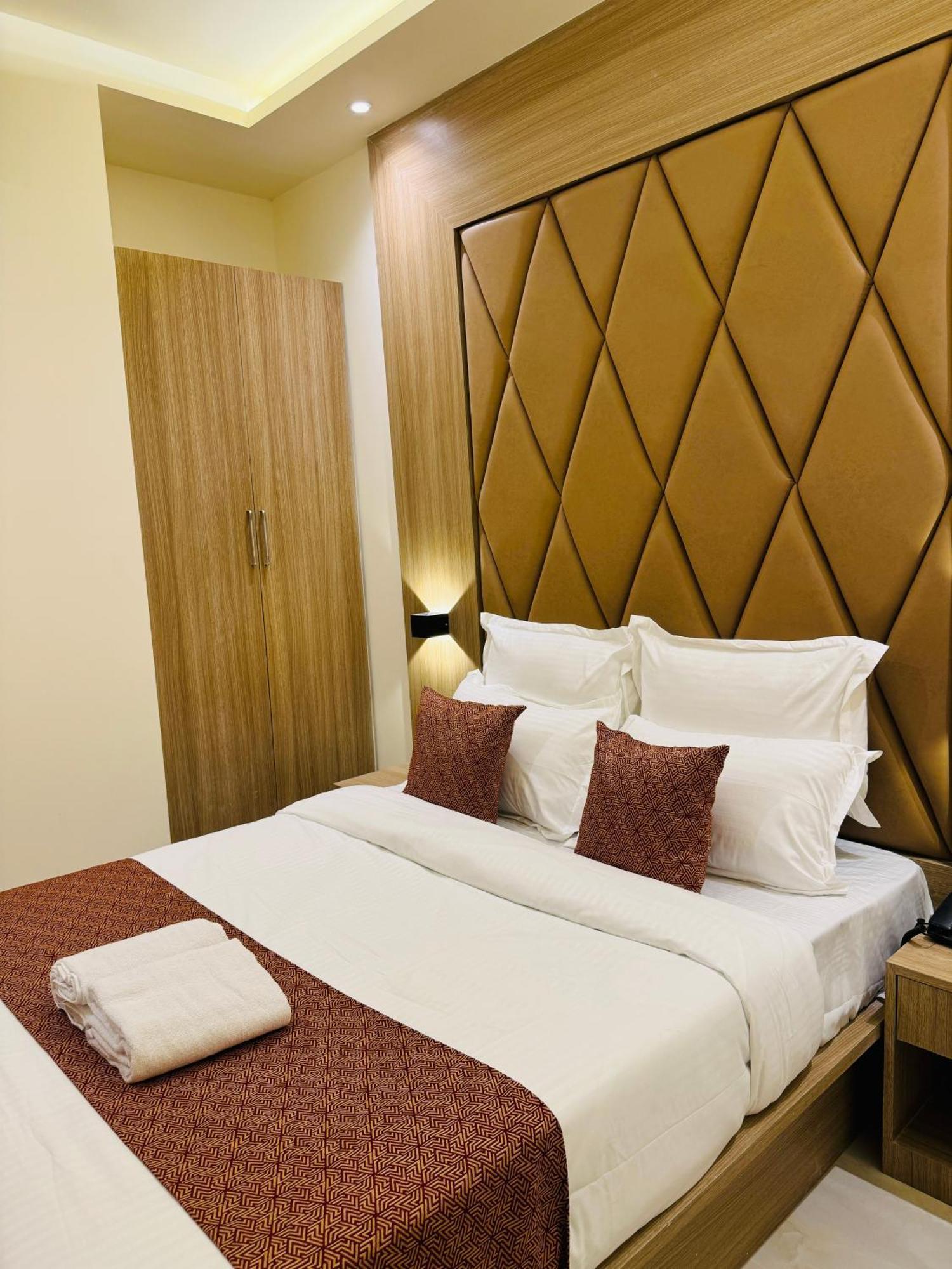מומביי Hotel Bellamont מראה חיצוני תמונה