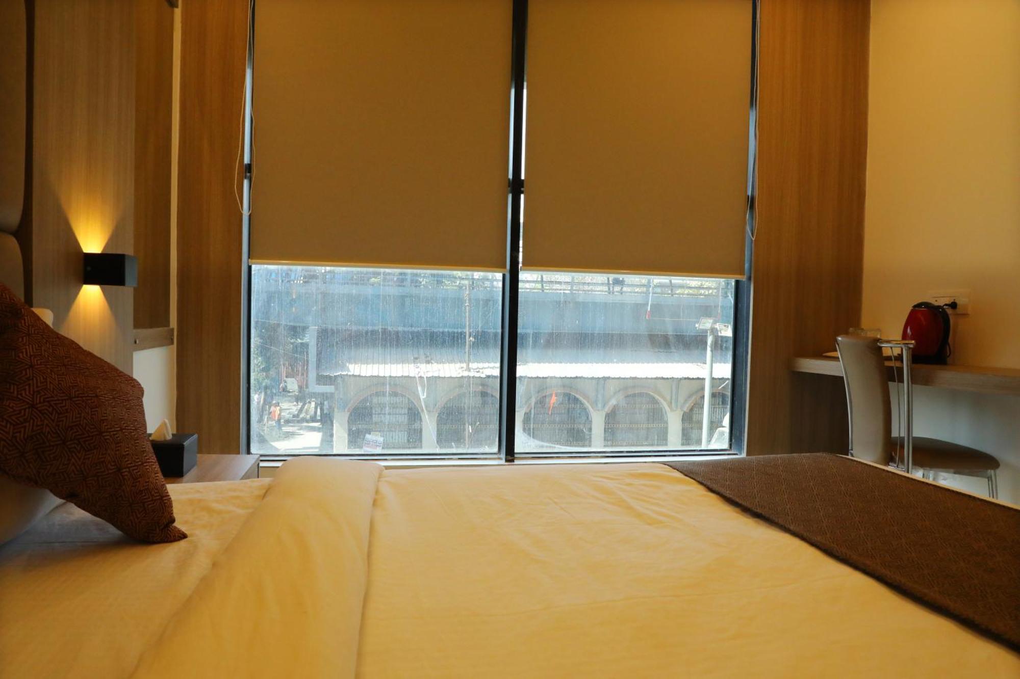 מומביי Hotel Bellamont מראה חיצוני תמונה