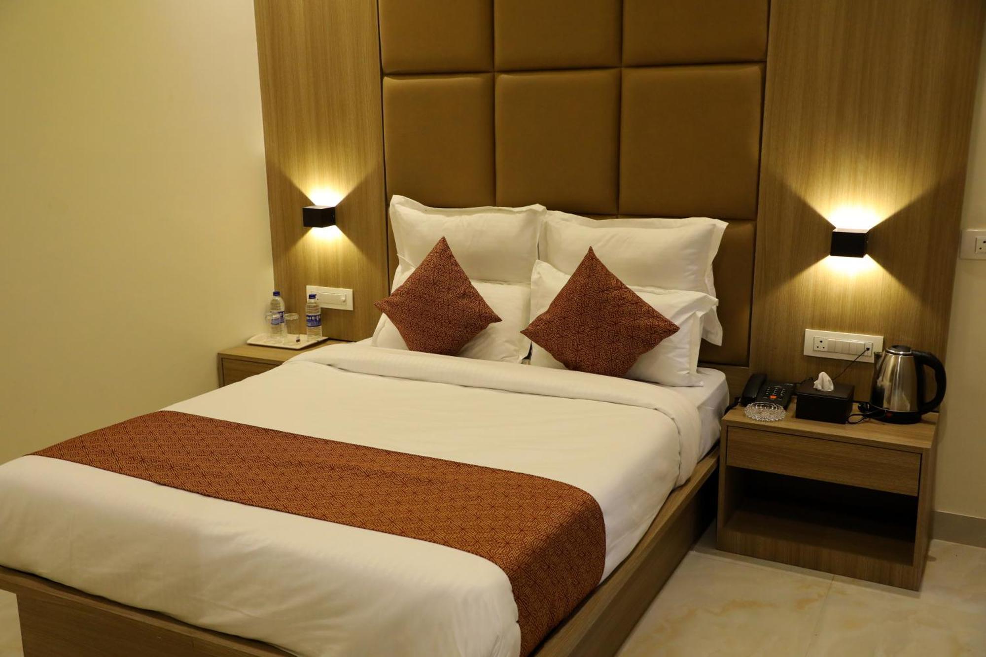 מומביי Hotel Bellamont מראה חיצוני תמונה