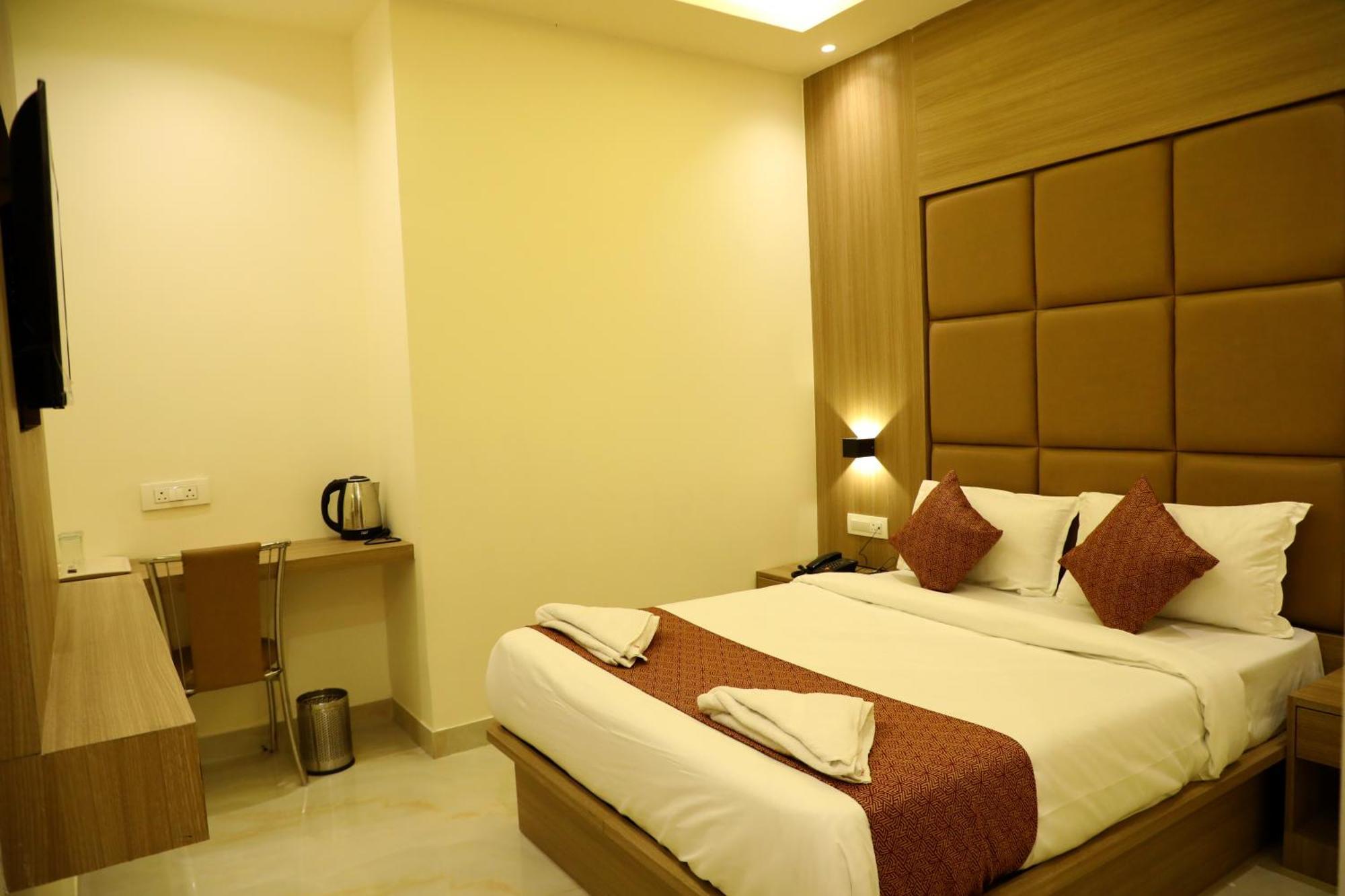 מומביי Hotel Bellamont מראה חיצוני תמונה